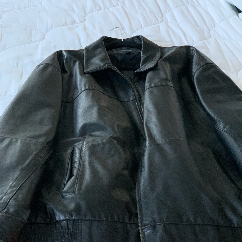 Black leather jacket size 4x big